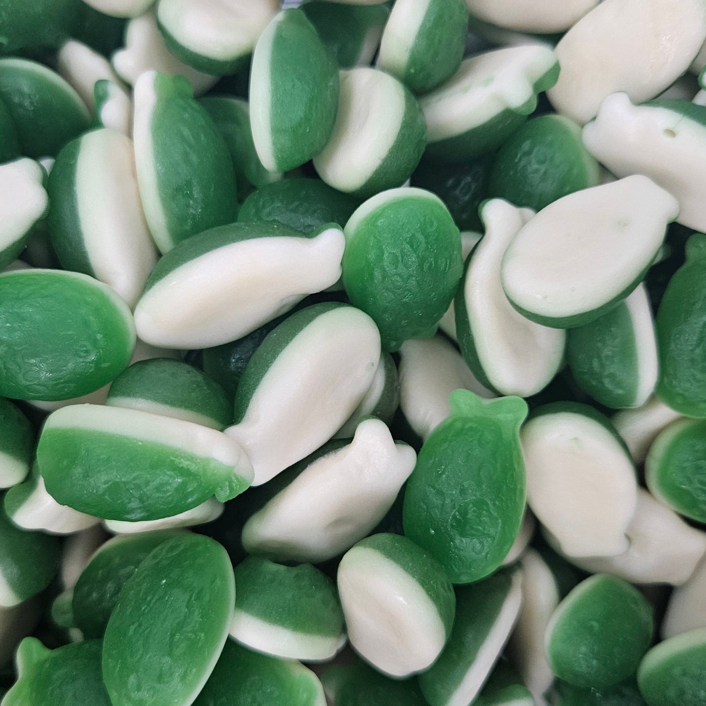 Feijoa & Krɛmɛ (NZ) .